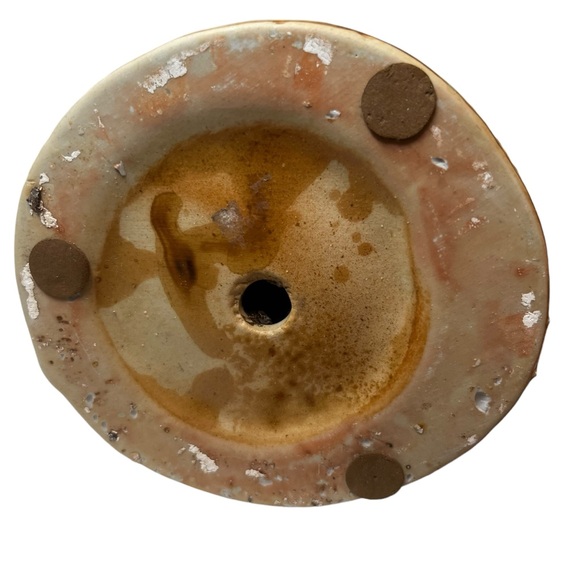 Ceramic Sitting Pelican Statue With Glaze - Picture 4 of 8